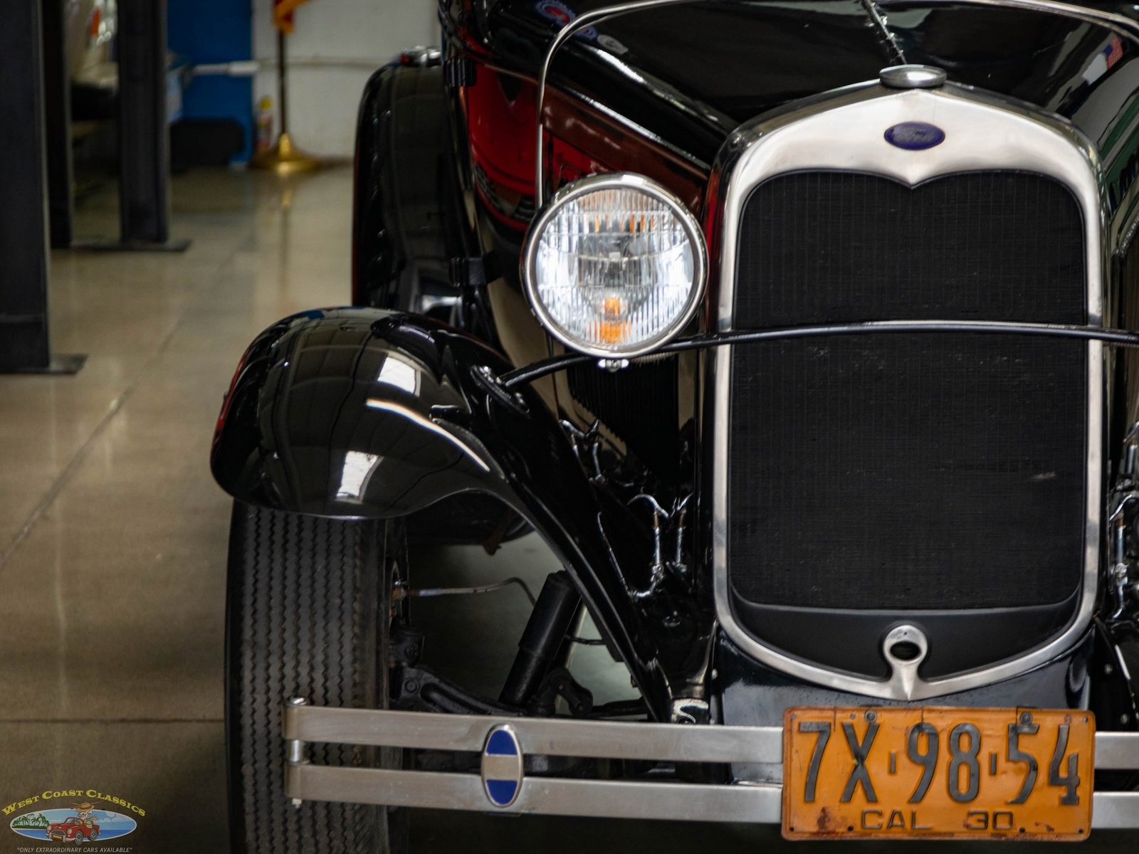 Ford-Model-A-5-Window-1930-2-Door-Coupe-13