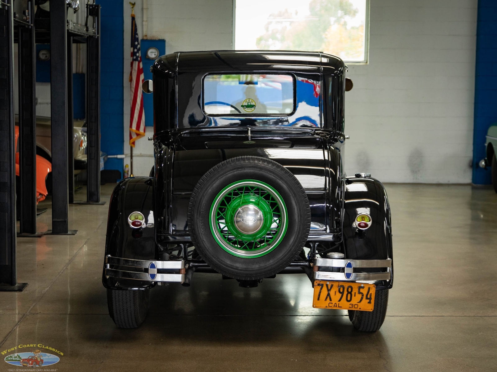 Ford-Model-A-5-Window-1930-2-Door-Coupe-16