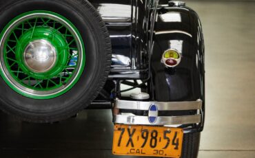 Ford-Model-A-5-Window-1930-2-Door-Coupe-19