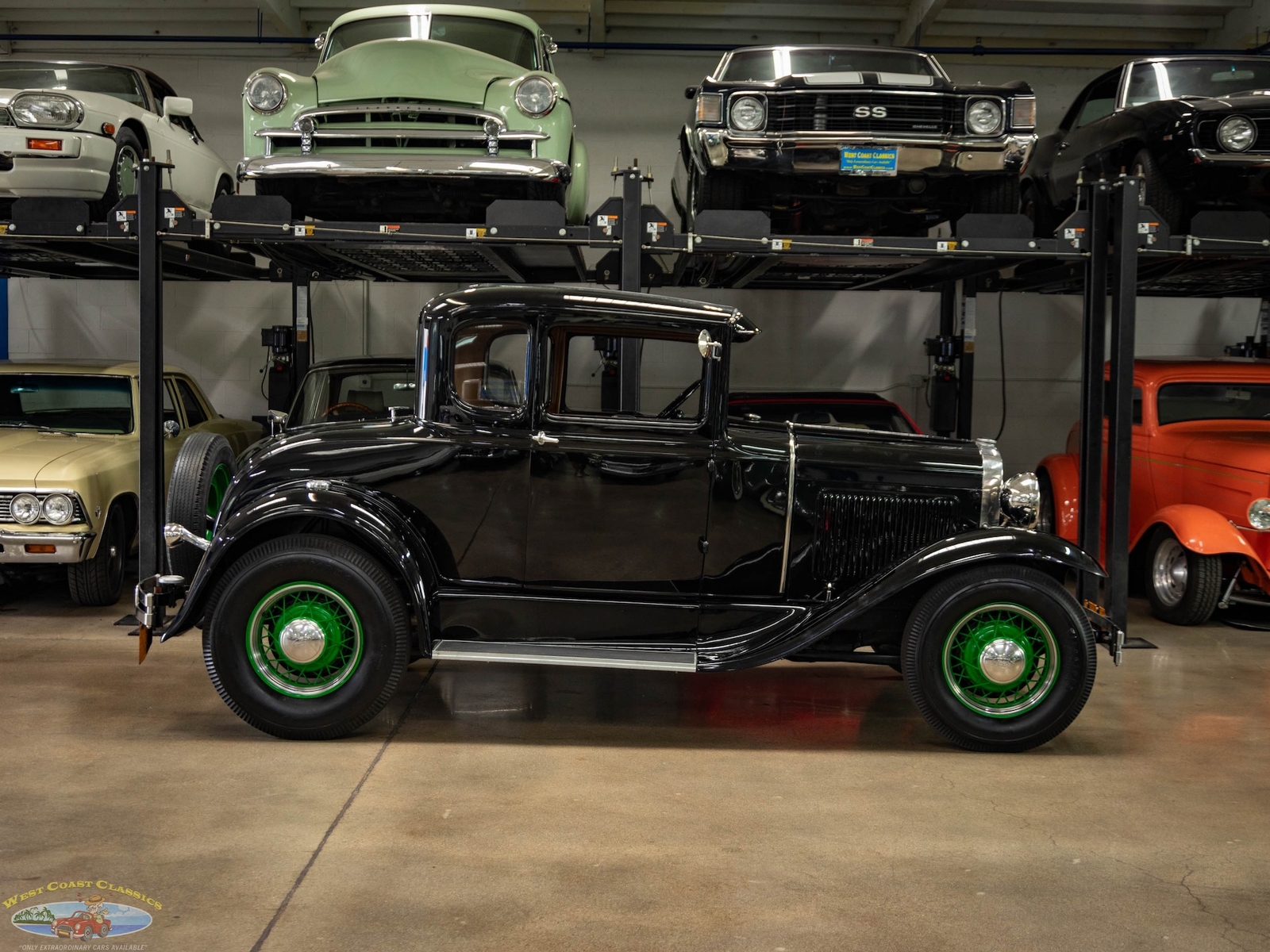 Ford-Model-A-5-Window-1930-2-Door-Coupe-2