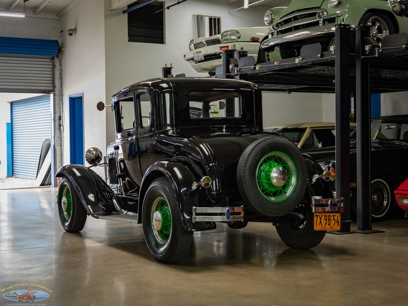 Ford-Model-A-5-Window-1930-2-Door-Coupe-20