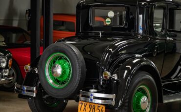 Ford-Model-A-5-Window-1930-2-Door-Coupe-24