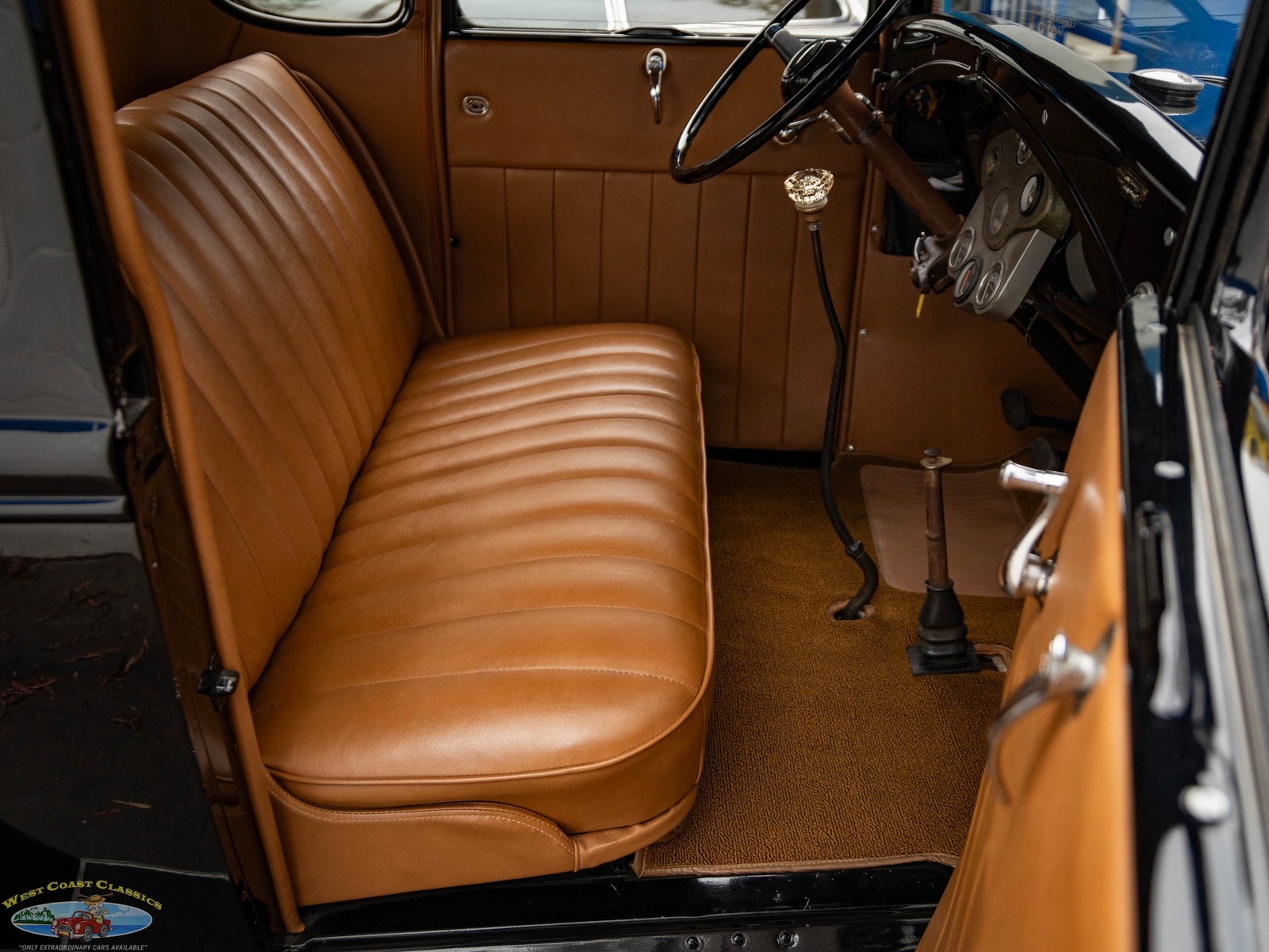 Ford-Model-A-5-Window-1930-2-Door-Coupe-37