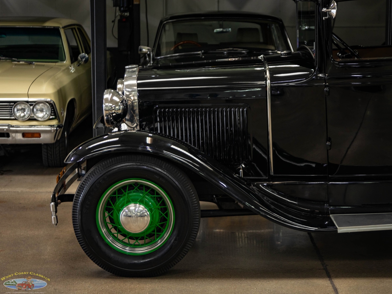 Ford-Model-A-5-Window-1930-2-Door-Coupe-4