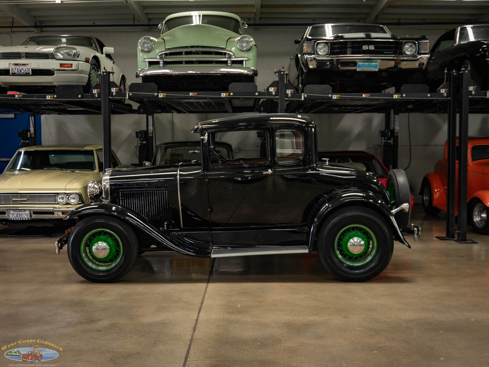 Ford-Model-A-5-Window-1930-2-Door-Coupe-5