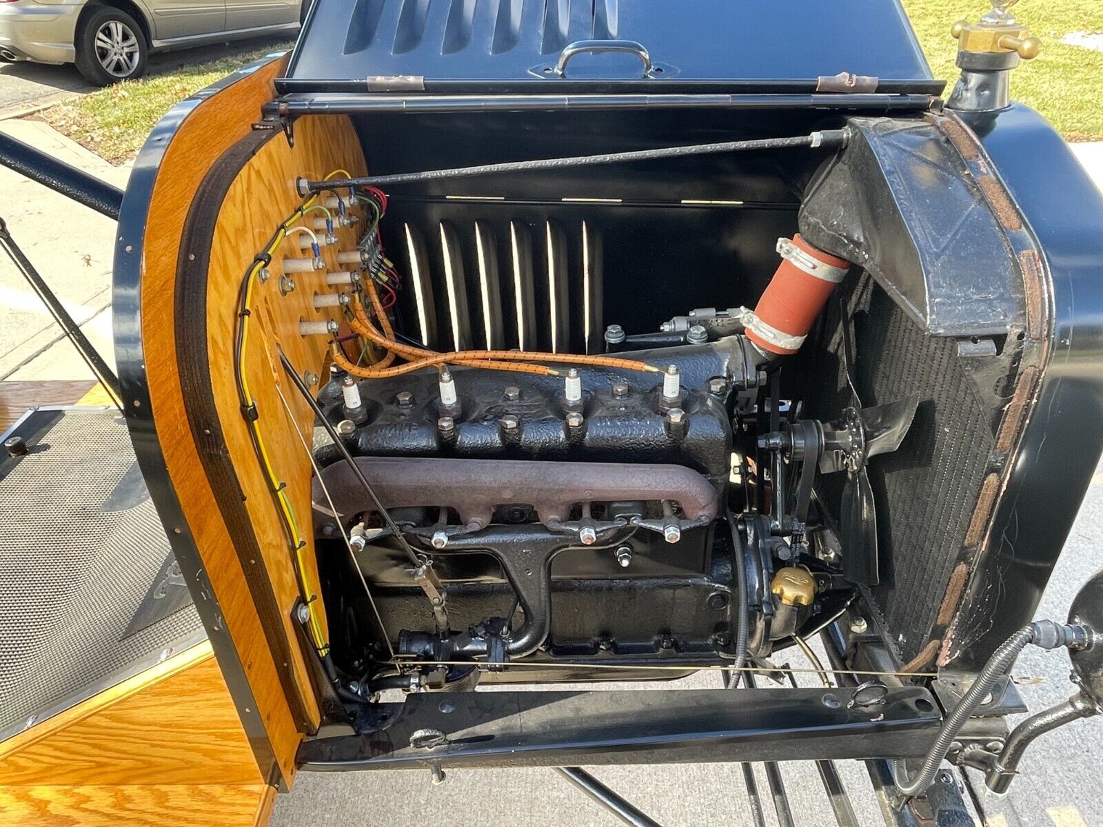 Ford-Model-T-1919-6