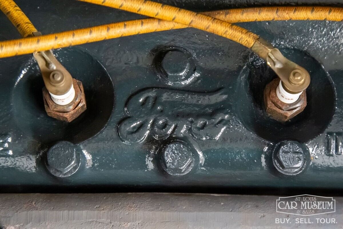 Ford-Model-T-1925-Truck-15