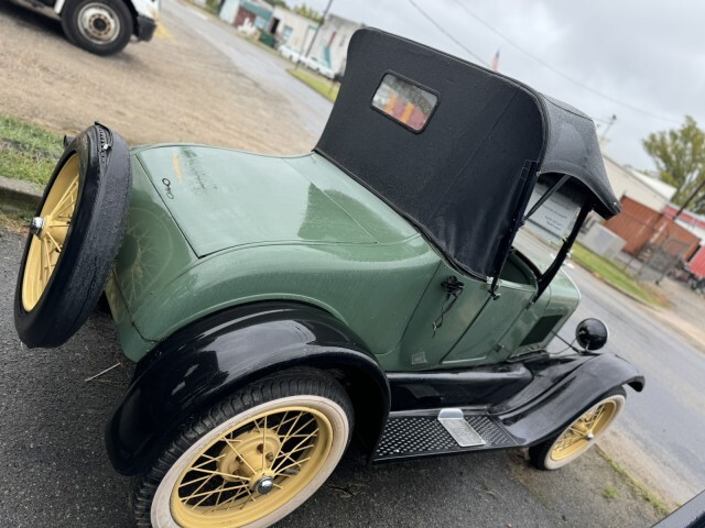 Ford-Model-T-1926-Coupe-4