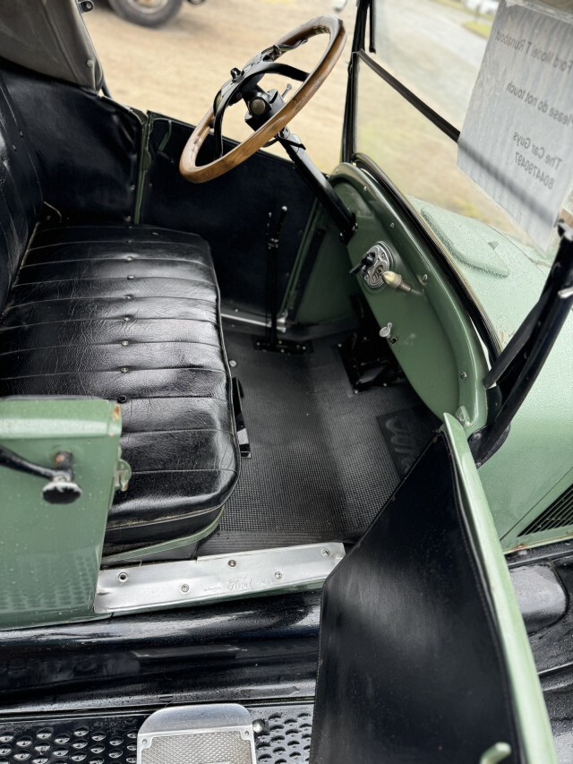 Ford-Model-T-1926-Coupe-5