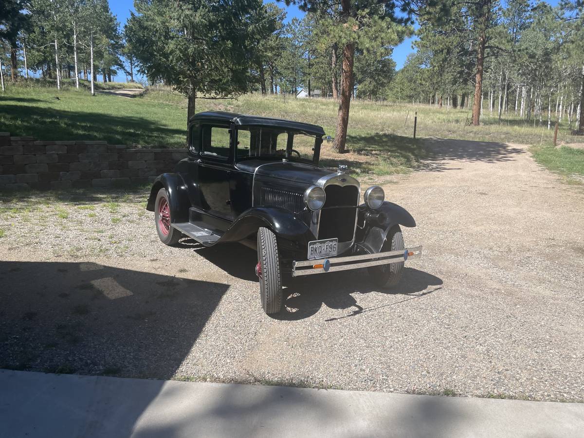 Ford Model a  1930 black