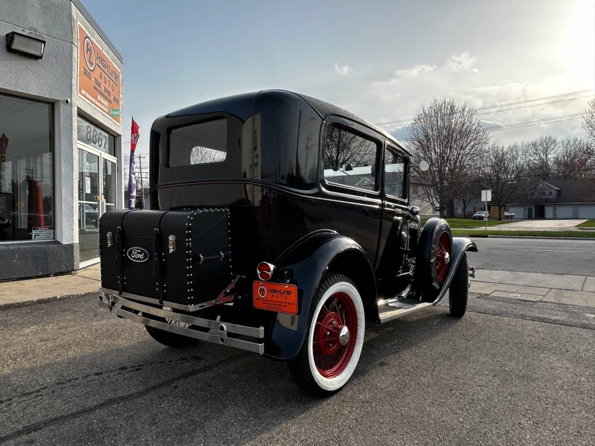 Ford-Model-a-1931-black-1