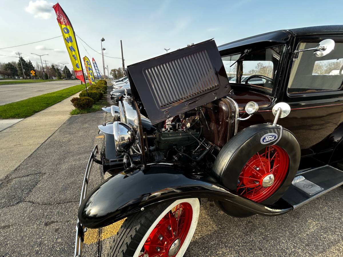 Ford-Model-a-1931-black-10