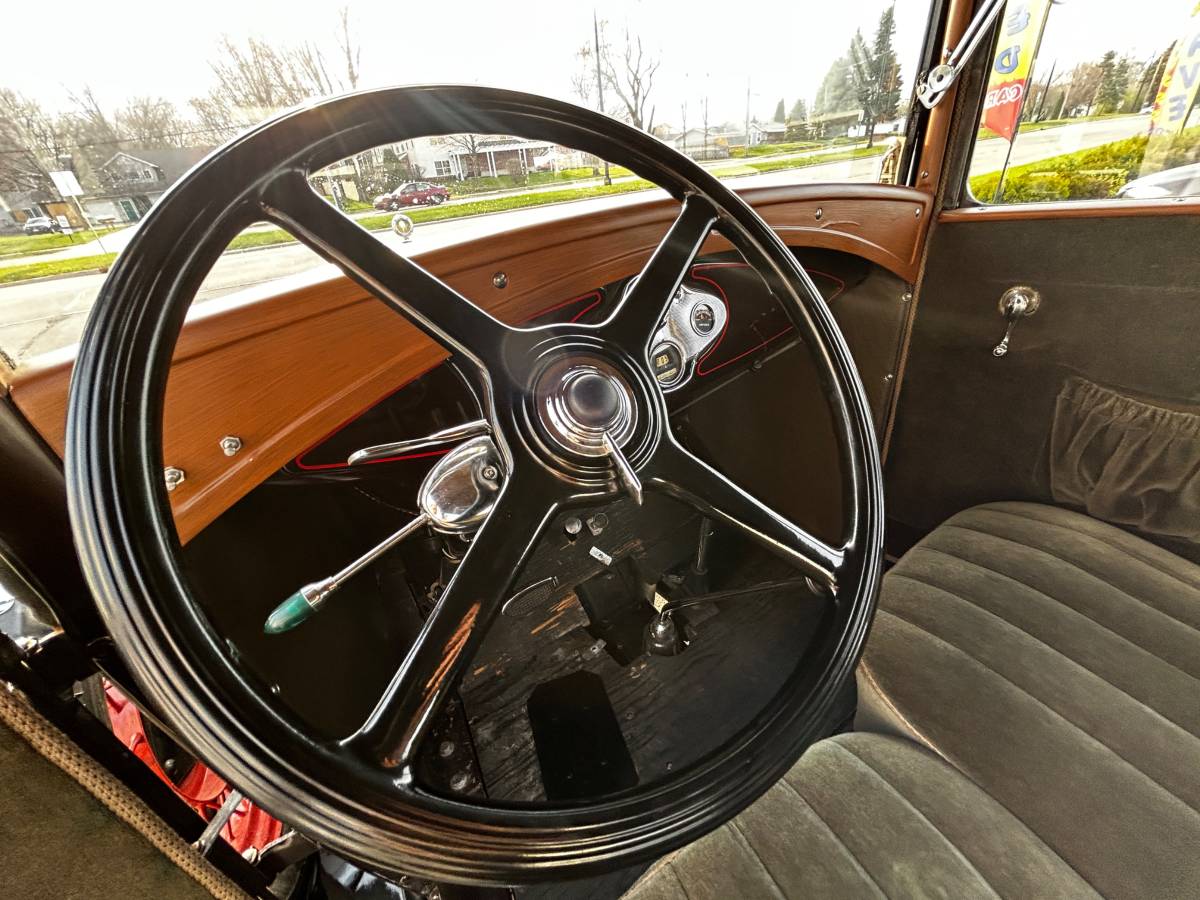 Ford-Model-a-1931-black-16