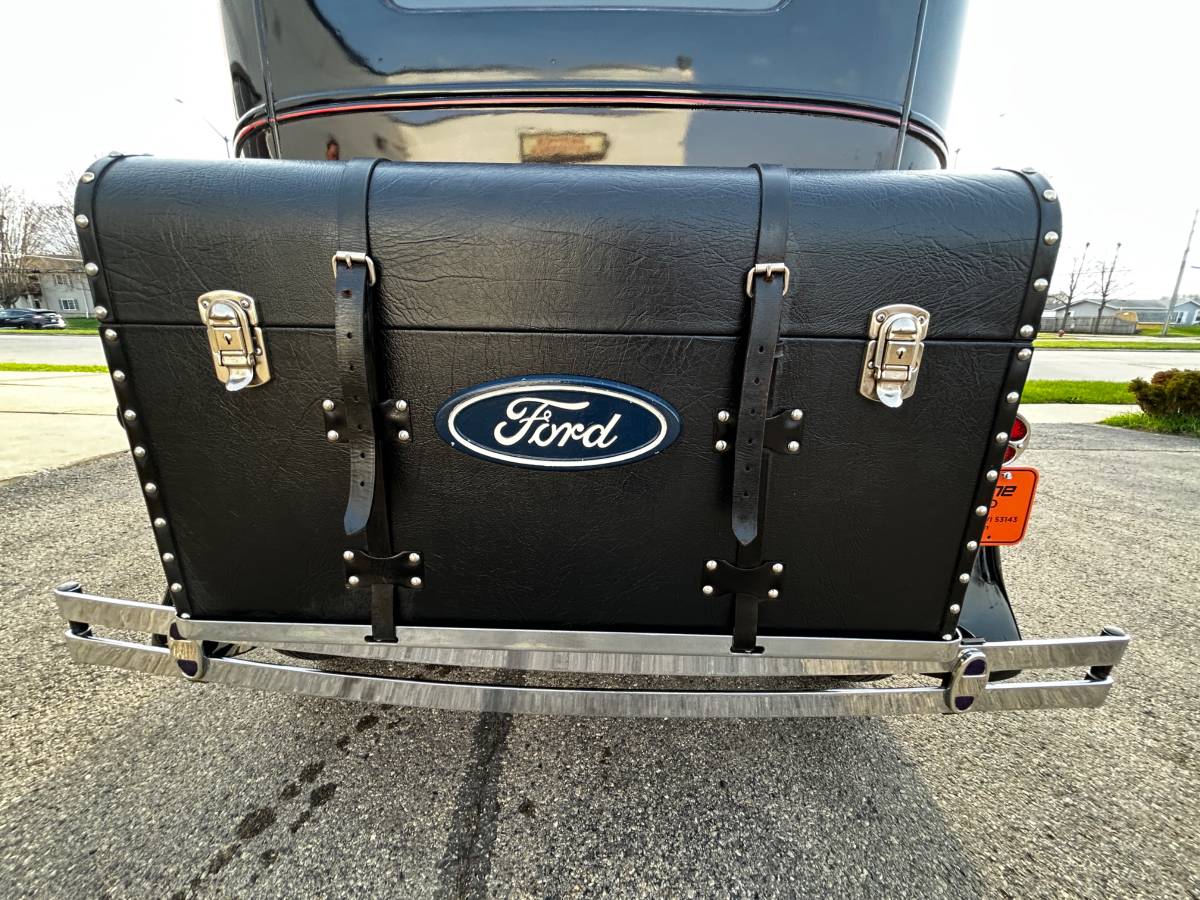 Ford-Model-a-1931-black-19