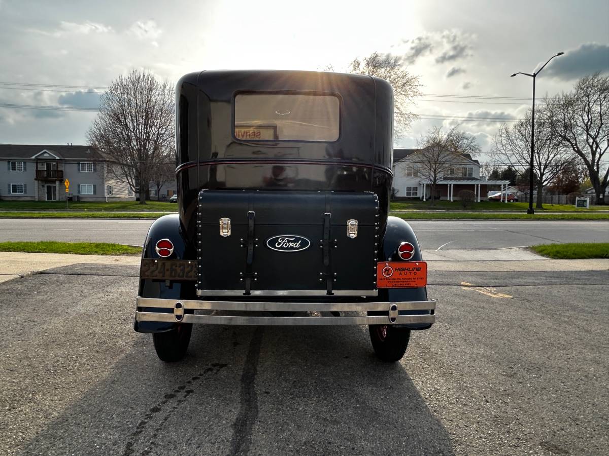 Ford-Model-a-1931-black-2