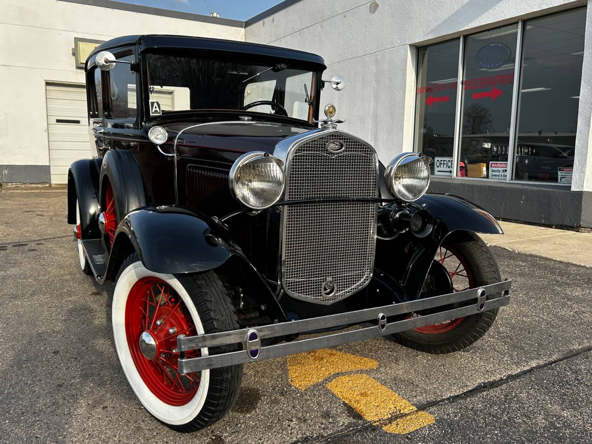 Ford-Model-a-1931-black-6