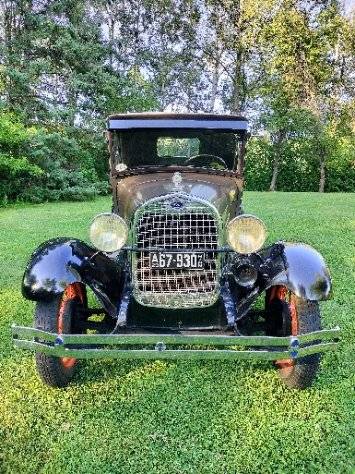 Ford-Model-a-sport-coupe-1929-brown-1
