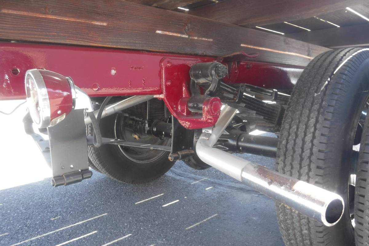 Ford-Model-b-1933-custom-11