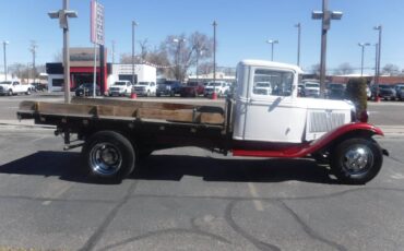 Ford-Model-b-1933-custom-4
