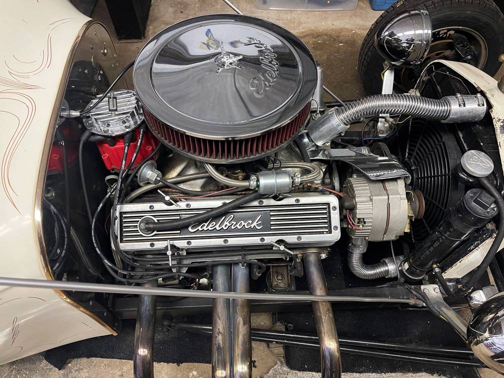 Ford-Model-t-bucket-1923-white-10