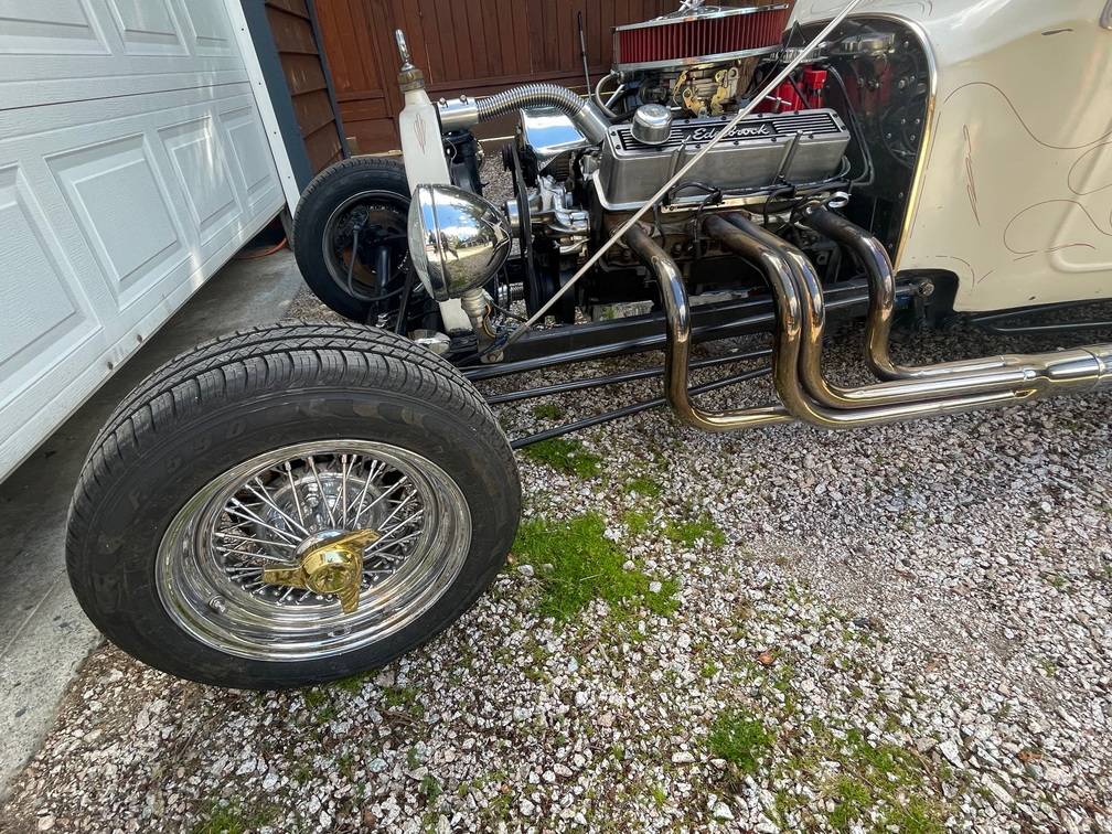 Ford-Model-t-bucket-1923-white-21