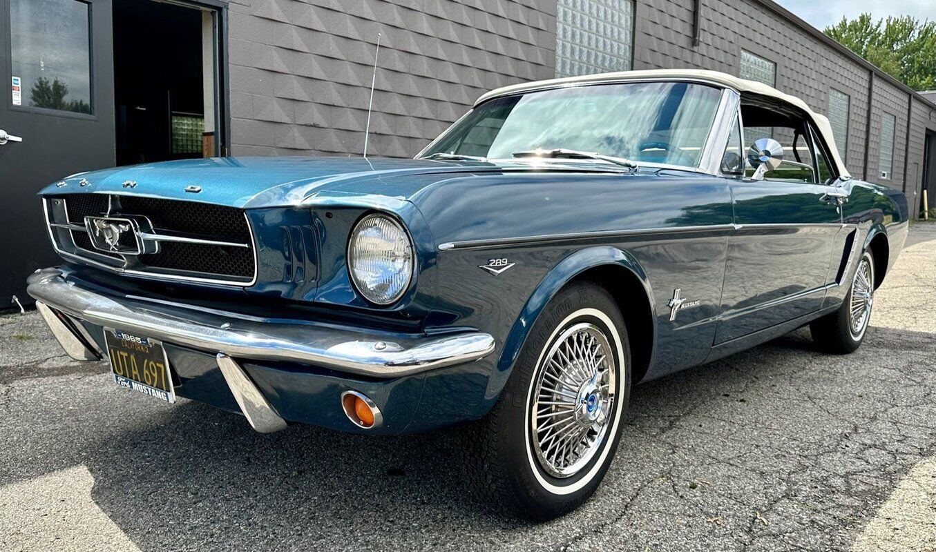 Ford Mustang 1965 --