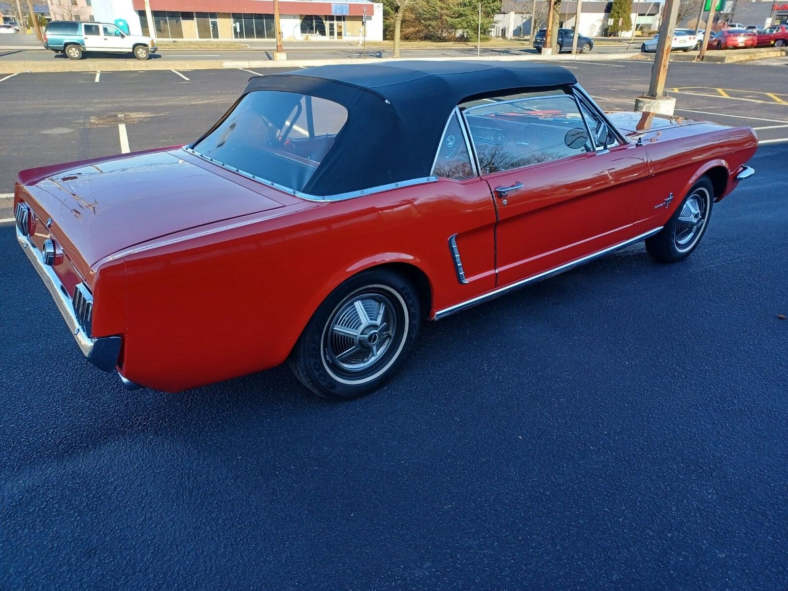 Ford-Mustang-1965-Convertible-1