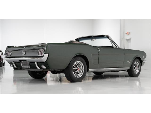 Ford-Mustang-1965-Convertible-10
