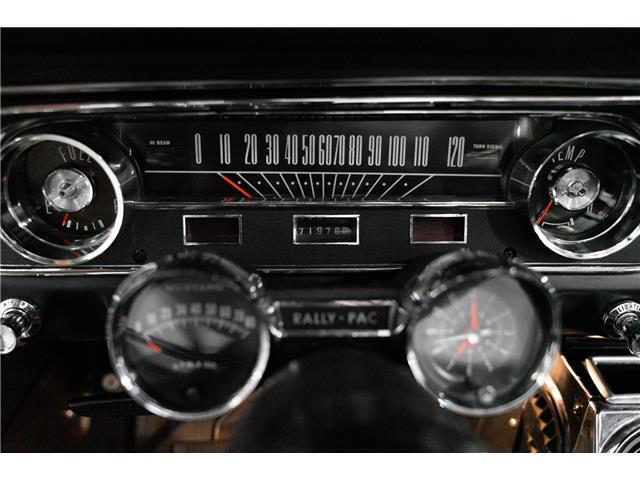 Ford-Mustang-1965-Convertible-16