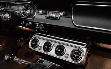 Ford-Mustang-1965-Convertible-18