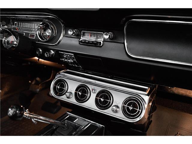 Ford-Mustang-1965-Convertible-18
