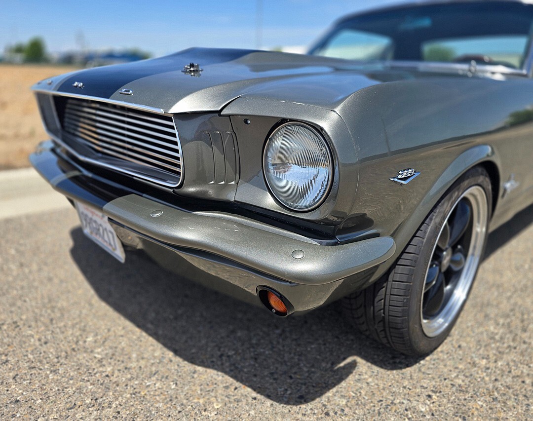 Ford-Mustang-1965-Coupe-14
