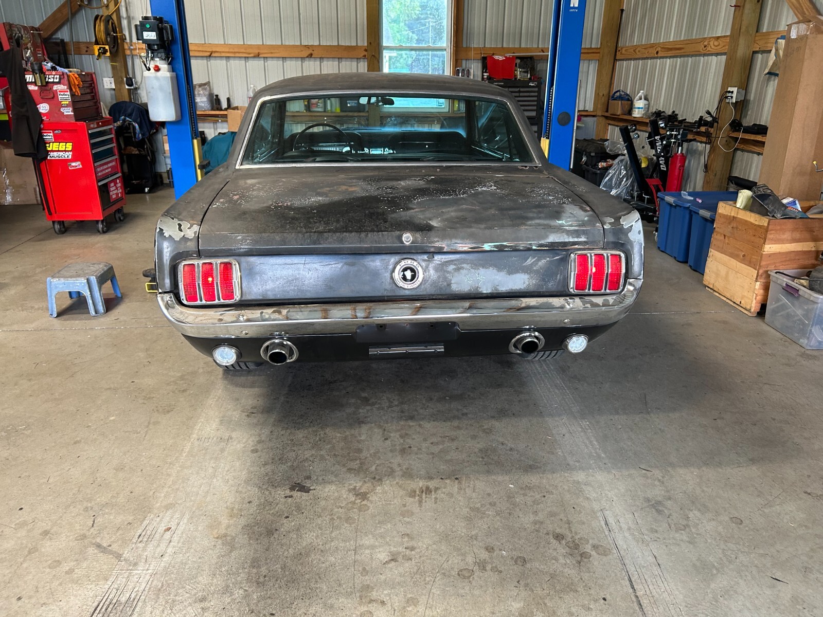 Ford-Mustang-1965-Coupe-2
