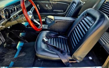 Ford-Mustang-1965-Coupe-25