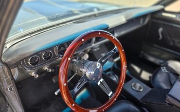 Ford-Mustang-1965-Coupe-27