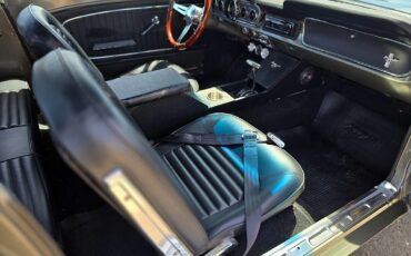Ford-Mustang-1965-Coupe-28