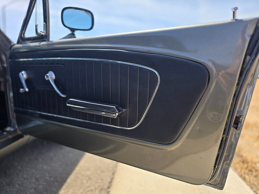 Ford-Mustang-1965-Coupe-34