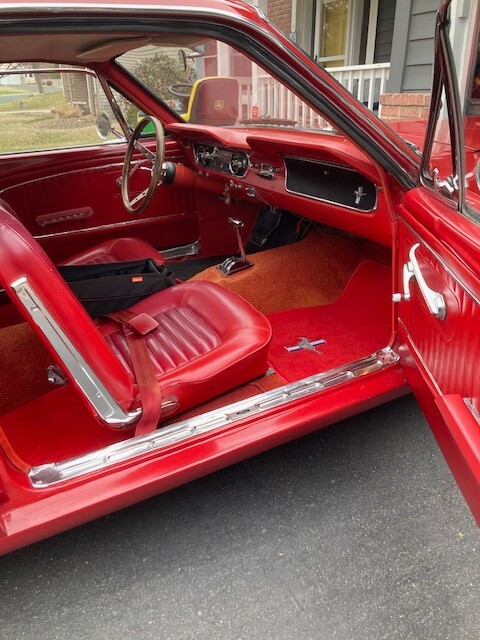 Ford-Mustang-1965-Coupe-4