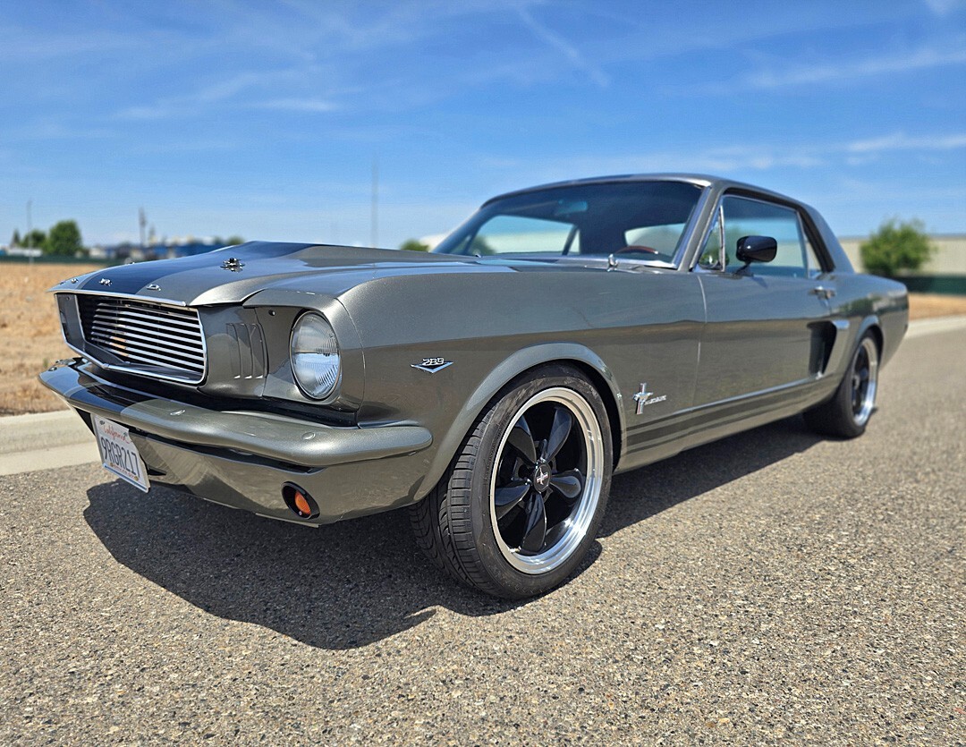 Ford-Mustang-1965-Coupe