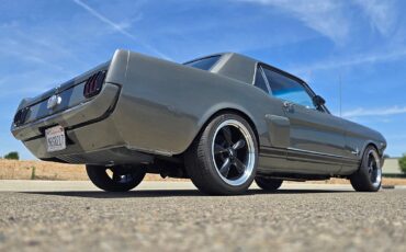 Ford-Mustang-1965-Coupe-8