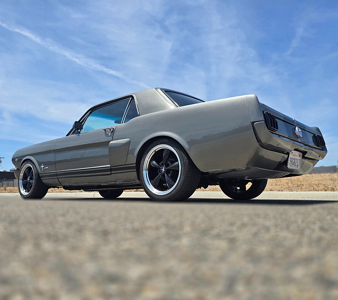 Ford-Mustang-1965-Coupe-9