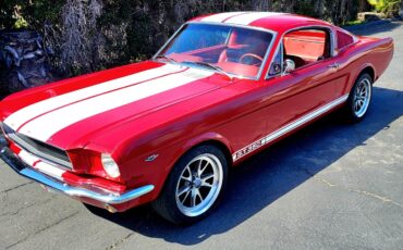 Ford-Mustang-1965-Fastback-1