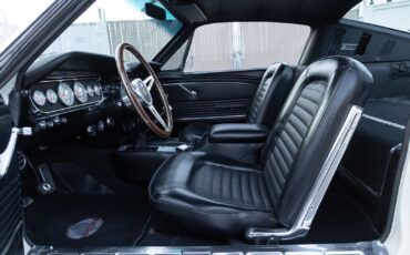Ford-Mustang-1965-Fastback-10