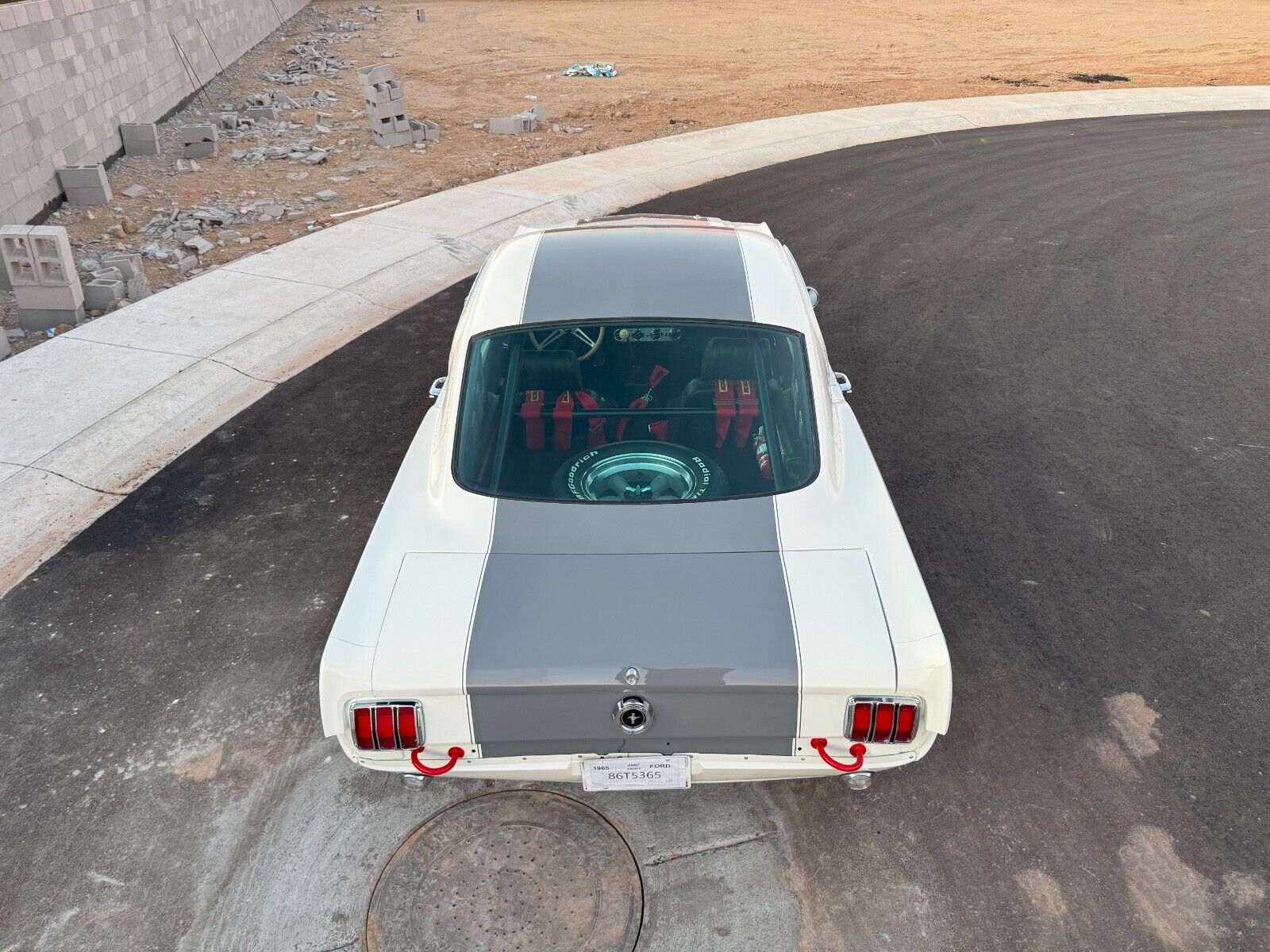 Ford-Mustang-1965-Fastback-10