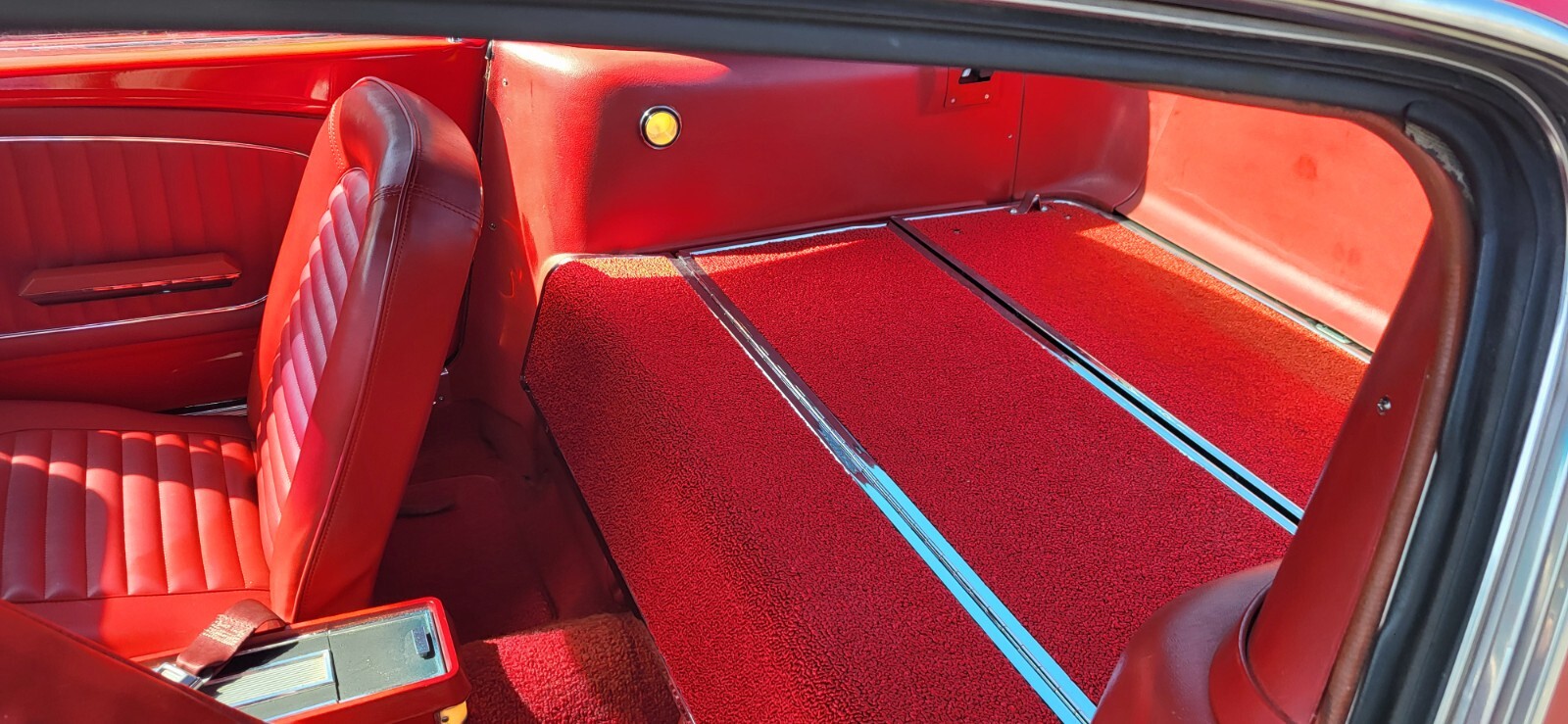 Ford-Mustang-1965-Fastback-11