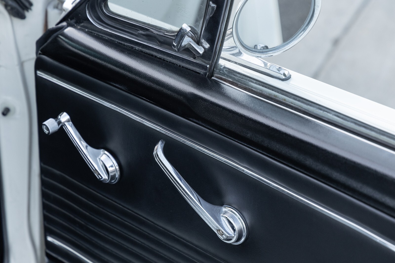 Ford-Mustang-1965-Fastback-25
