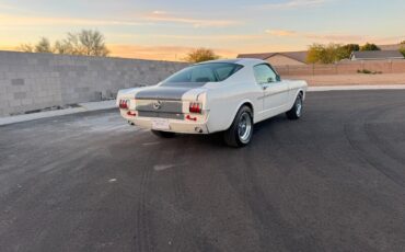 Ford-Mustang-1965-Fastback-26