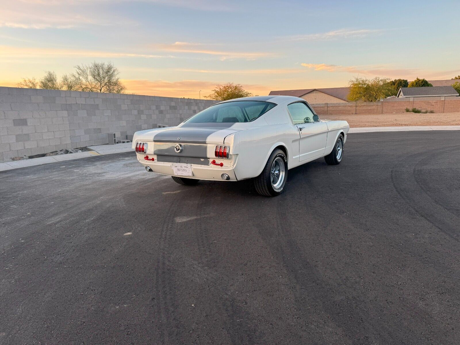 Ford-Mustang-1965-Fastback-26