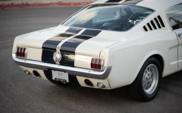 Ford-Mustang-1965-Fastback-39