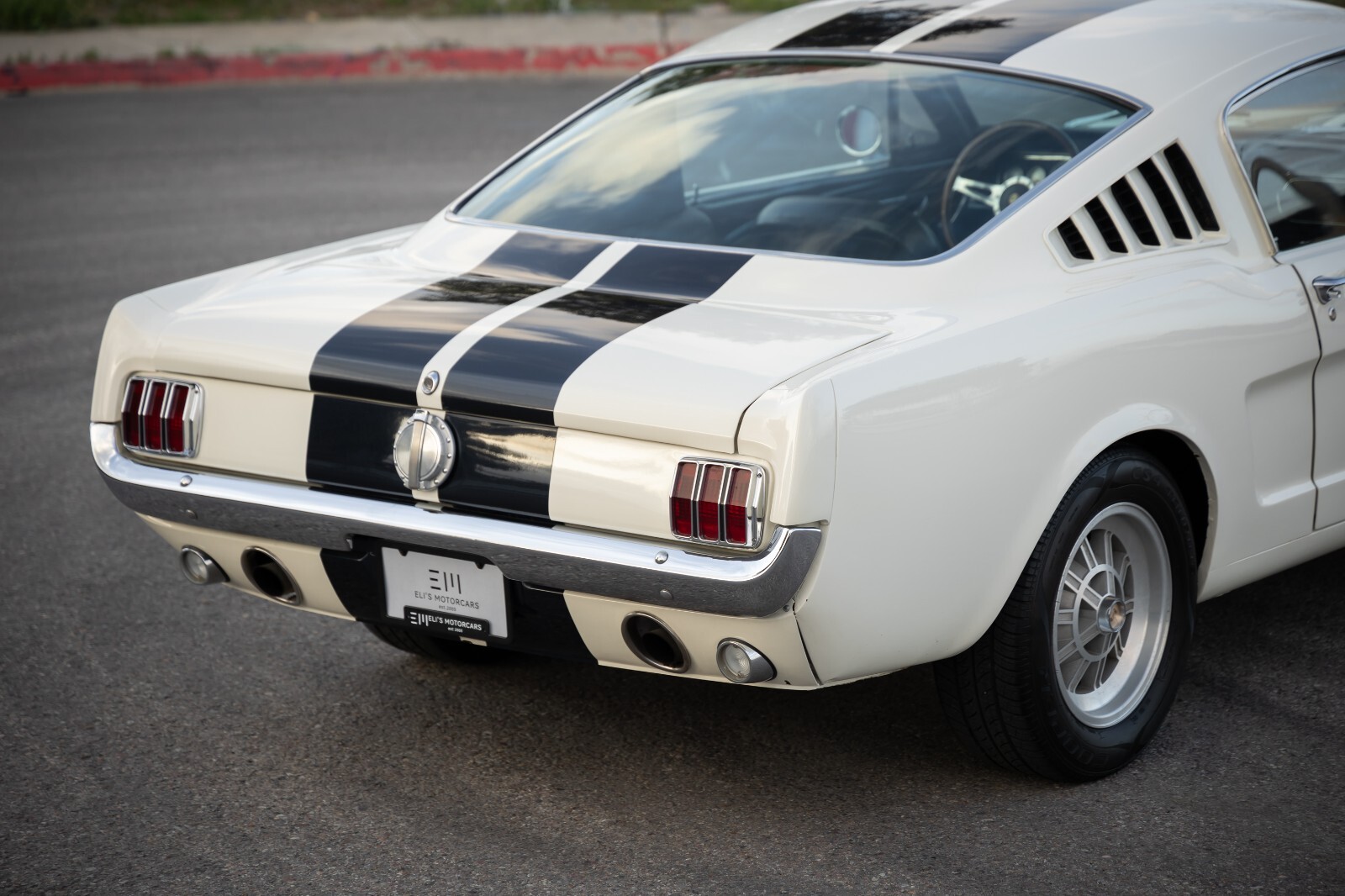 Ford-Mustang-1965-Fastback-39